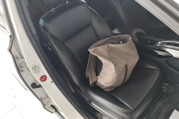 Used Honda XR-V 2021 220TURBO CVT Comfort Version Right Front Seat