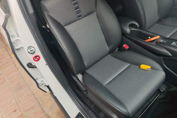 Used Honda XR-V 2021 1.5L CVT Comfort Version Right Front Seat