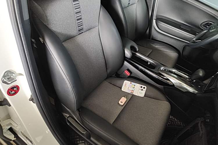 Used Honda XR-V 2021 220TURBO CVT Luxury Edition Right Front Seat