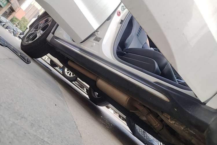 Used Honda XR-V 2021 220TURBO CVT Luxury Edition Right Side Sill