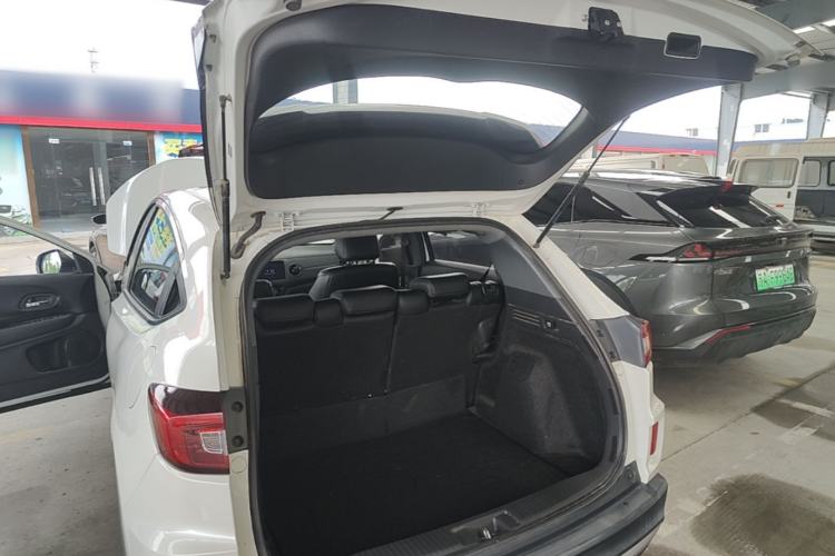 Used Honda XR-V 2021 1.5L CVT Classic Edition Trunk