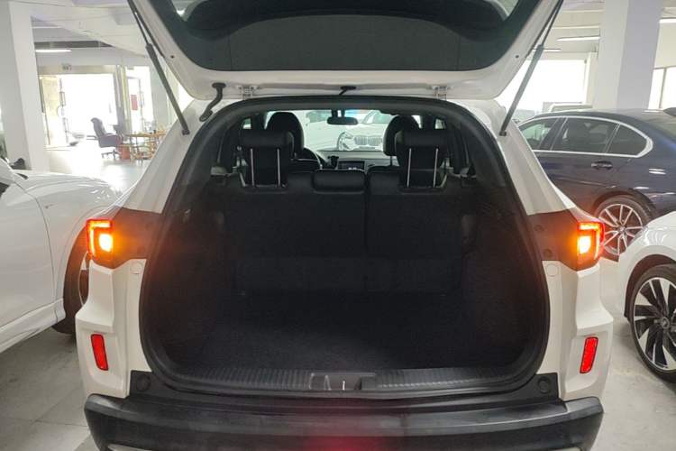 Used Honda XR-V 2021 220TURBO CVT Luxury Edition Trunk