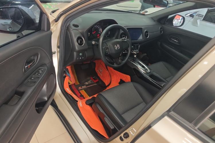 Used Honda XR-V 2021 220TURBO CVT Luxury Edition Driver Seat