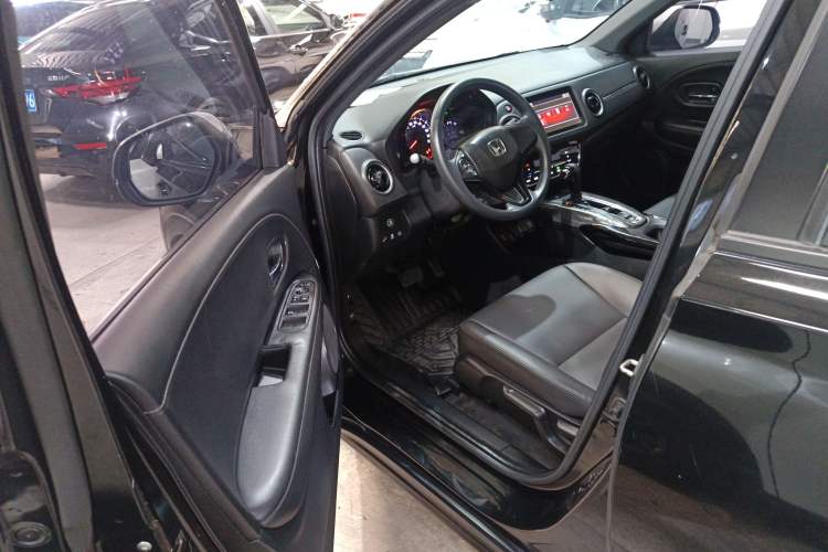 Used Honda XR-V 2022 220TURBO CVT Obsidian Edition Driver Seat