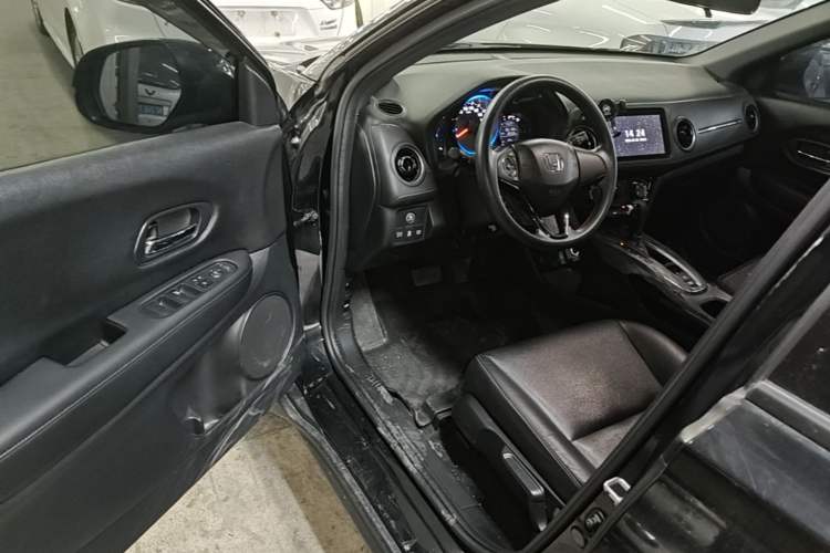 Used Honda XR-V 2022 1.5L CVT Obsidian Edition Driver Seat