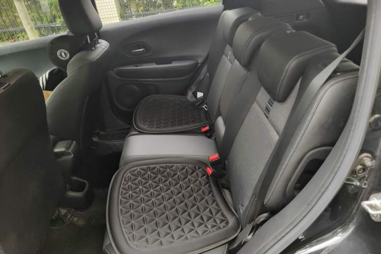 Used Honda XR-V 2022 1.5L CVT Obsidian Edition Interior 4