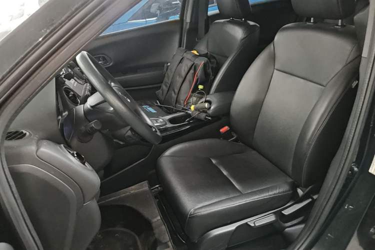 Used Honda XR-V 2022 1.5L CVT Obsidian Edition Left Front Seat