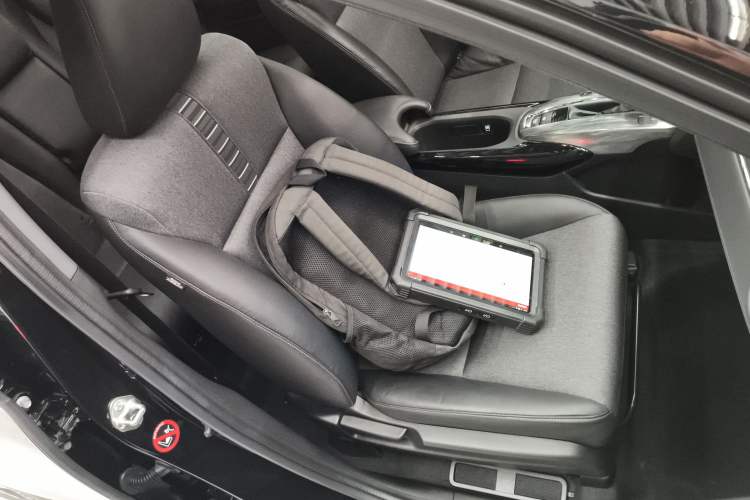 Used Honda XR-V 2022 1.5L CVT Obsidian Edition Right Front Seat