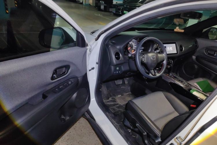 Used Honda XR-V 2022 1.5L CVT Obsidian Edition Driver Seat