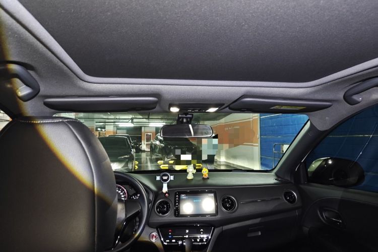 Used Honda XR-V 2022 220TURBO CVT Obsidian Edition Headliner