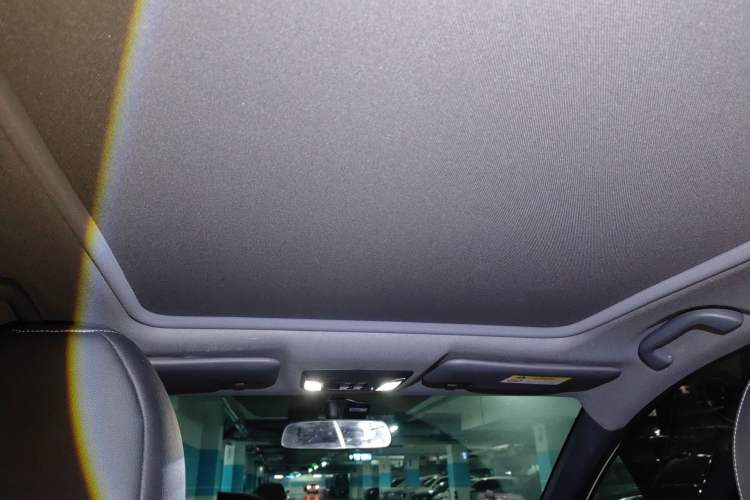 Used Honda XR-V 2022 1.5L CVT Obsidian Edition Headliner