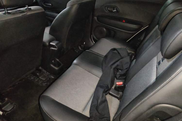 Used Honda XR-V 2022 220TURBO CVT Obsidian Edition Left Rear Seat