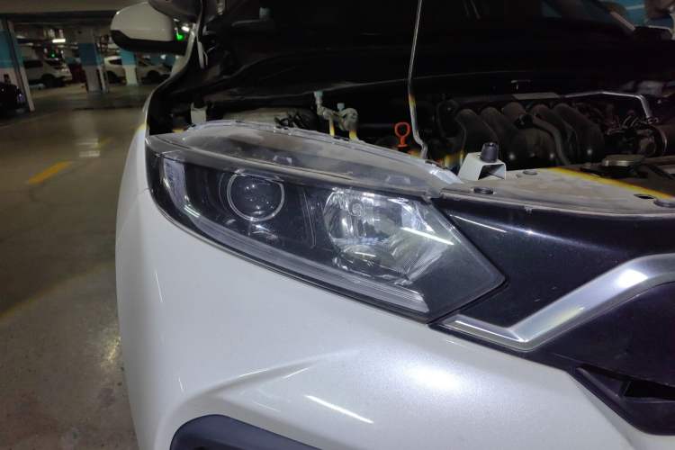 Used Honda XR-V 2022 1.5L CVT Obsidian Edition Right Front Headlight