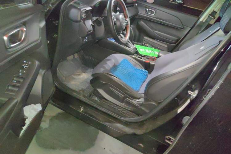 Used Honda XR-V 2023 Facelift 1.5L CVT Trend Edition Driver Seat