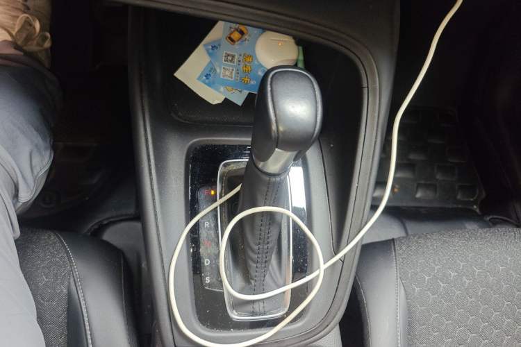 Used Honda XR-V 2023 1.5L CVT Trend Edition Gear Lever