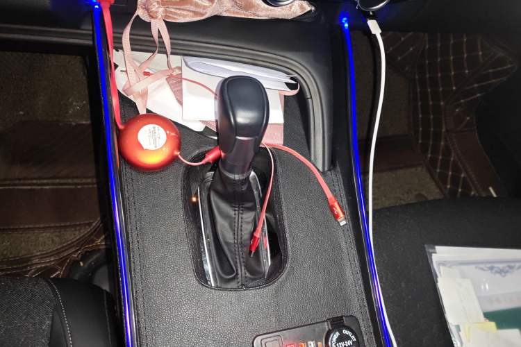 Used Honda XR-V 2023 Facelift 1.5L CVT Trend Edition Gear Lever
