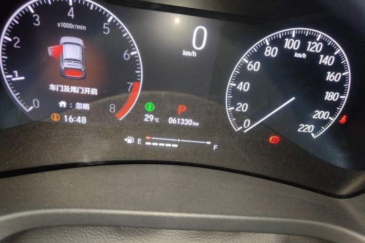 Used Honda XR-V 2023 1.5L CVT Enthusiast Edition Odometer Close Up