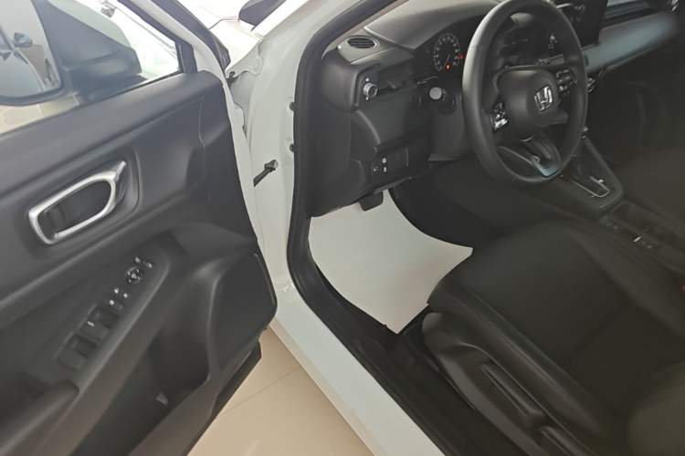 Used Honda XR-V 2023 Facelift 1.5L CVT Trend Edition Driver Seat