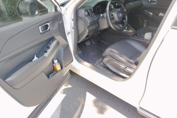 Used Honda XR-V 2023 Facelift 1.5L CVT Trend Edition Driver Seat