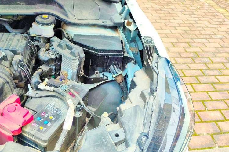 Used Honda XR-V 2023 1.5L CVT Trend Edition Engine Bay Left