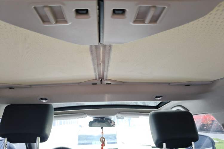 Used Honda XR-V 2023 Facelift 1.5L CVT Trend Edition Headliner