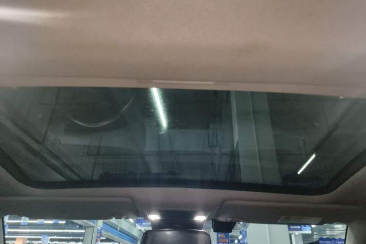 Used Honda XR-V 2023 Facelift 1.5L CVT Trend Edition Headliner