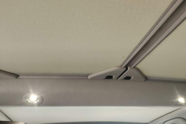Used Honda XR-V 2023 1.5L CVT Heatwave Edition Headliner