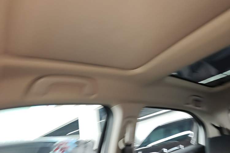 Used Honda XR-V 2023 Facelift 1.5L CVT Trend Edition Headliner