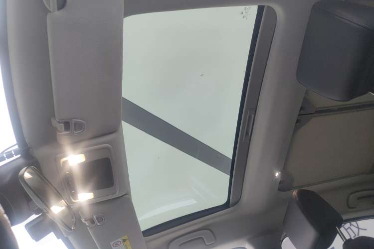 Used Honda XR-V 2023 Facelift 1.5L CVT Trend Edition Headliner