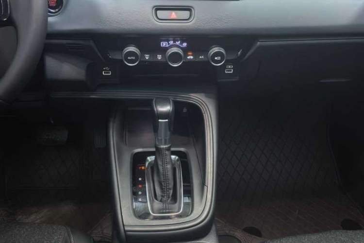 Used Honda XR-V 2023 Facelift 1.5L CVT Trend Edition Interior 1