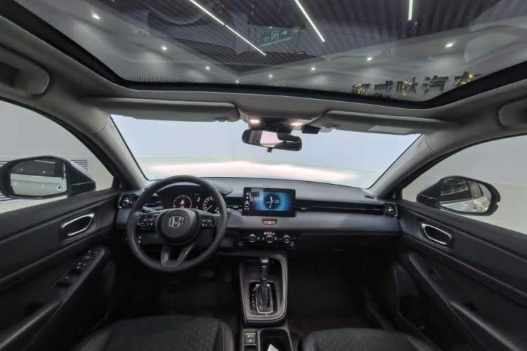 Used Honda XR-V 2023 Facelift 1.5L CVT Trend Edition Interior 3