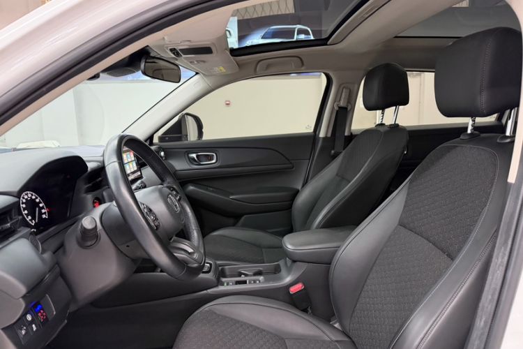 Used Honda XR-V 2023 Facelift 1.5L CVT Trend Edition Interior 6