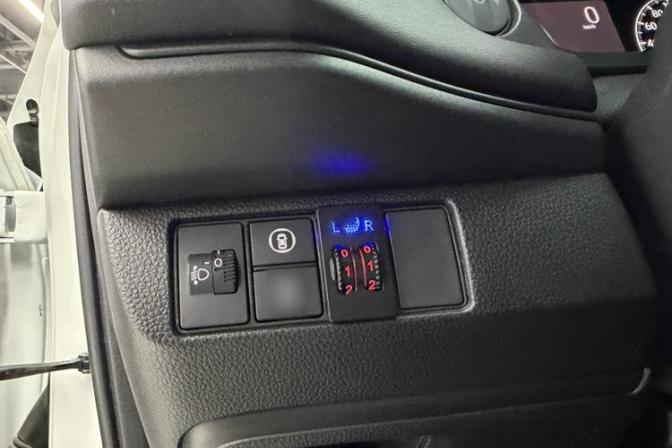 Used Honda XR-V 2023 Facelift 1.5L CVT Trend Edition Interior 9