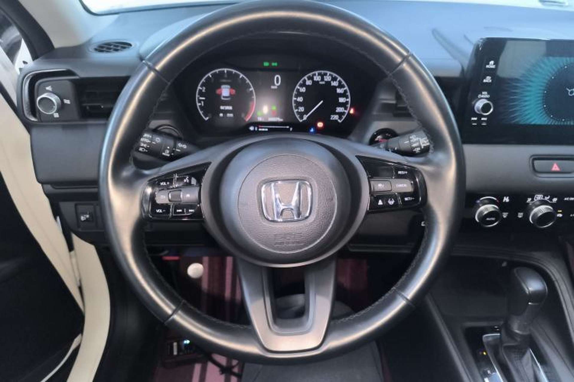 Used Honda XR-V 2023 Facelift 1.5L CVT Trend Edition Steering Wheel