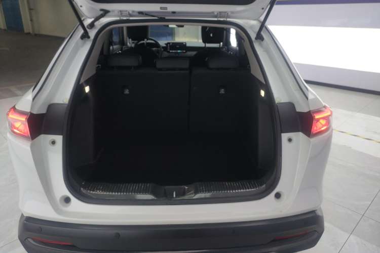 Used Honda XR-V 2023 Facelift 1.5L CVT Trend Edition Trunk