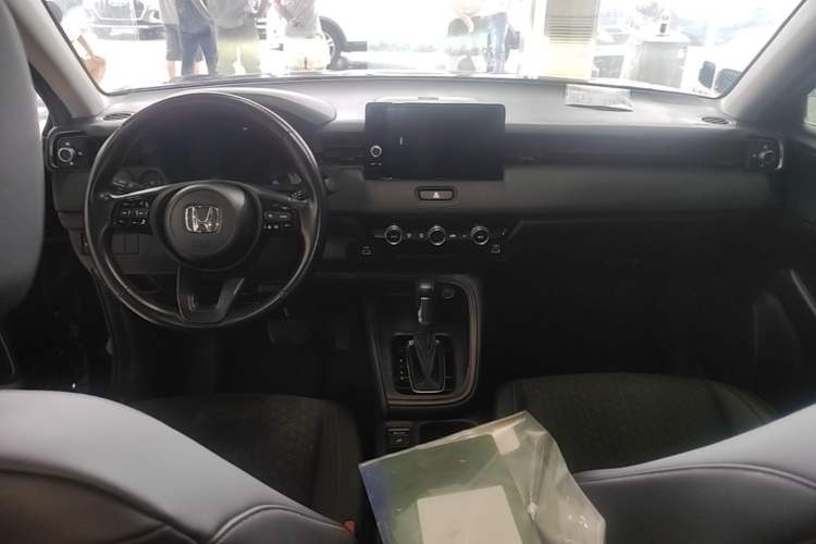 Used Honda XR-V 2024 1.5L CVT Trend Edition Center Console