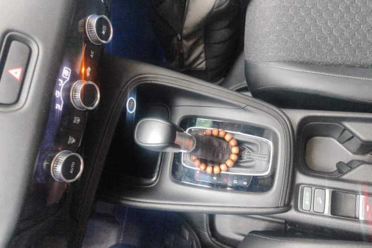 Used Honda XR-V 2024 1.5L CVT Trend Edition Gear Lever