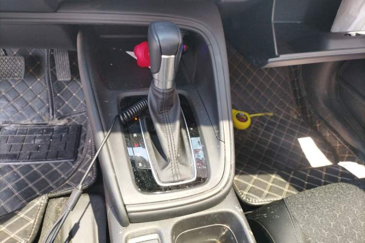 Used Honda XR-V 2024 1.5L CVT Trend Edition Gear Lever