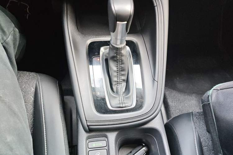 Used Honda XR-V 2024 1.5L CVT Enthusiast Edition Gear Lever
