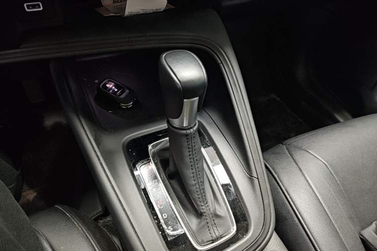 Used Honda XR-V 2024 1.5L CVT Trend Edition Gear Lever