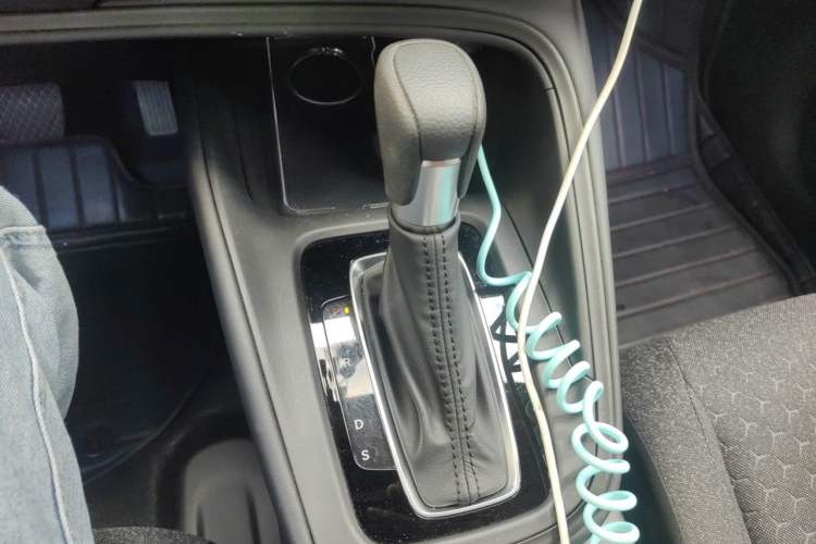 Used Honda XR-V 2024 1.5L CVT Thermal Edition Gear Lever