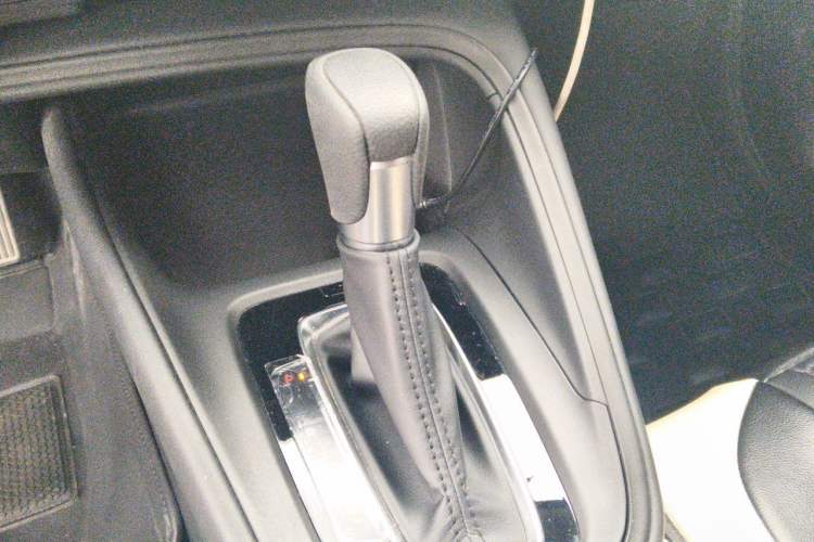 Used Honda XR-V 2024 1.5L CVT Thermal Edition Gear Lever