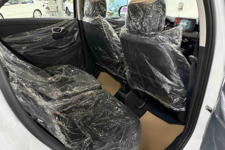 Used Honda XR-V 2024 1.5L CVT Heatwave Edition Interior 9