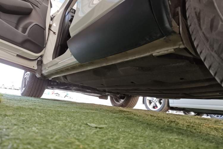 Used Honda XR-V 2024 1.5L CVT Thermal Edition Left Side Sill