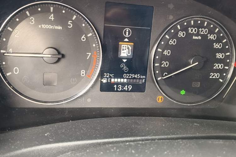 Used Honda XR-V 2024 1.5L CVT Enthusiast Edition Odometer Close Up