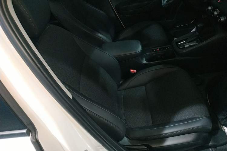 Used Honda XR-V 2024 1.5L CVT Trend Edition Right Front Seat