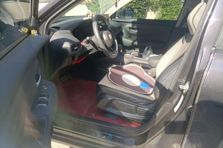 Used Honda ZR-V 2023 1.5T CVT Tech Edition Driver Seat
