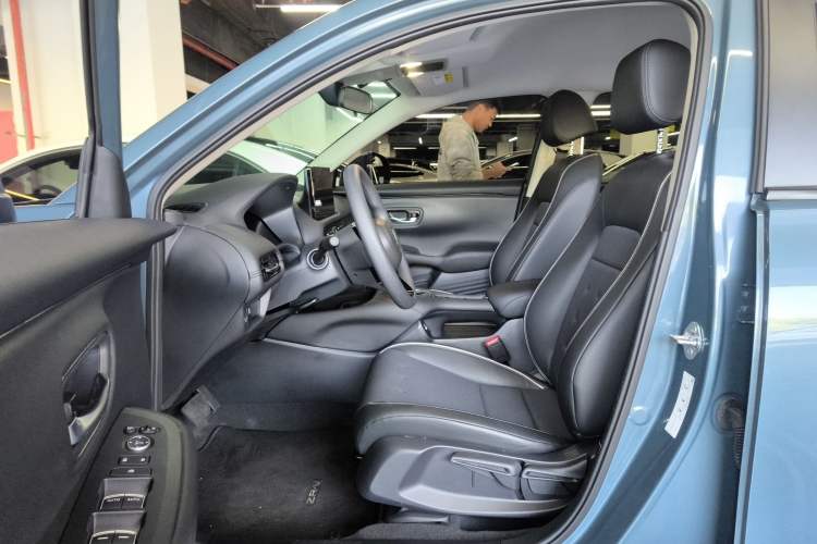 Used Honda ZR-V 2023 1.5T CVT Tech Edition Interior 3