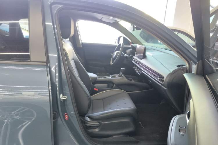 Used Honda ZR-V 2023 1.5T CVT Tech Edition Right Front Seat