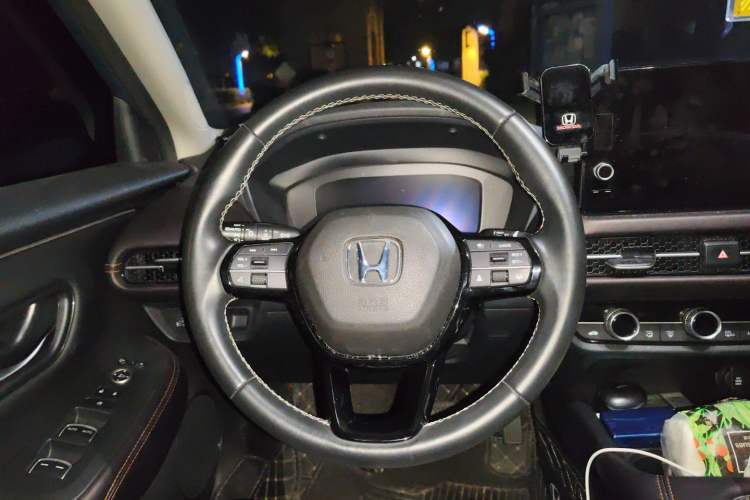 Used Honda ZR-V 2022 1.5T CVT Luxury Edition Steering Wheel